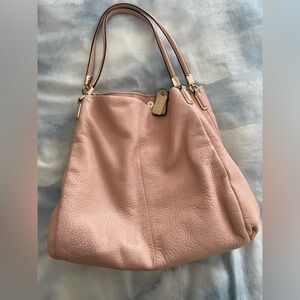 PEACH COACH BUCKET BAG